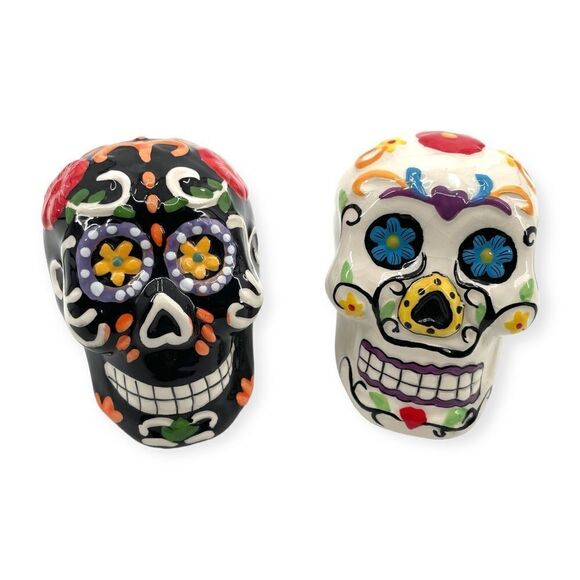 Day of the Dead Sugar Skull Salt & Pepper Shakers - Picture 1 of 6